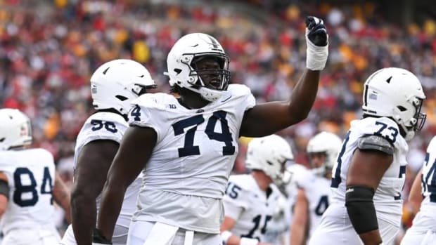 Penn State offensive tackle Olu Fashanu